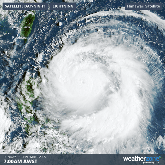 Philippines và Đài Loan ban hành lệnh sơ tán trước siêu bão Ragasa