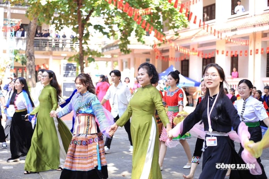 Bộ GD&ĐT ghi nhận kiến nghị mở rộng chính sách hỗ trợ sinh viên dân tộc thiểu số khó khăn