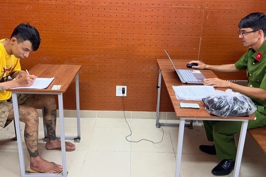 Tạm giam đối tượng đâm tài xế xe ôm, cướp tài sản