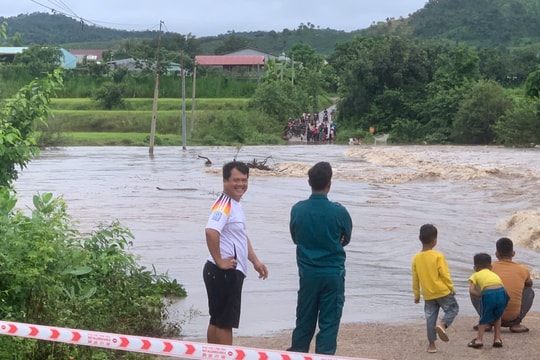 Gia Lai: Chưa đầy một tháng, hơn 300 hộ dân bị cô lập do mưa lũ đến 3 lần