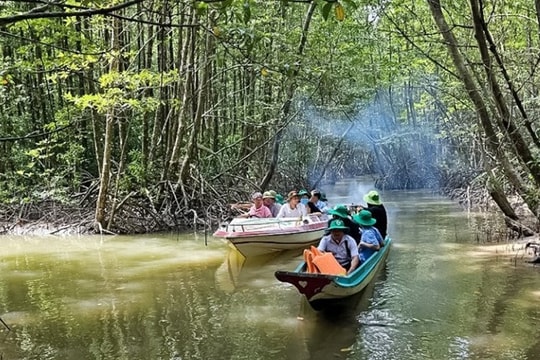 Cà Mau tổ chức chuỗi hoạt động hưởng ứng Ngày Du lịch Thế giới
