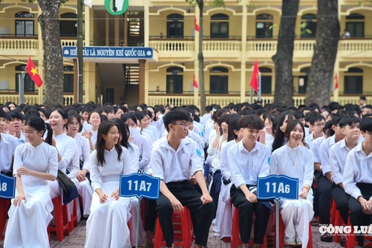 Ủng hộ trên 20 triệu, phụ huynh được vinh danh kim cương, nhà trường nói gì?