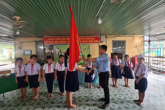 Gần 200 học sinh sẽ không còn phải ngồi học trong lớp tôn nóng bức tại siêu đô thị giáo dục