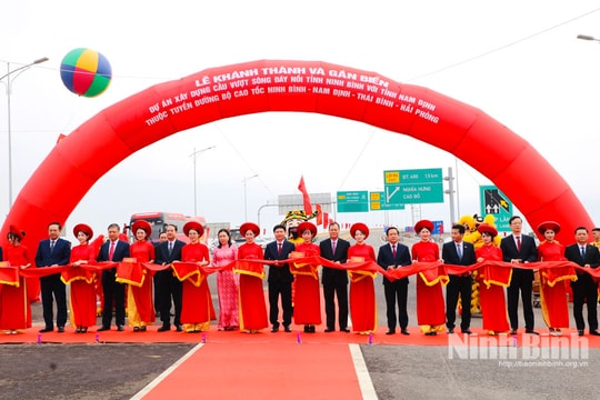 Ninh Bình: Khánh thành và gắn biển nhiều công trình trọng điểm chào mừng Đại hội đại biểu Đảng bộ tỉnh lần thứ I, nhiệm kỳ 2025 - 2030