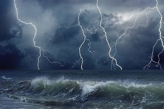 Dự báo thời tiết ngày 27/9: Vùng biển Thanh Hoá – Quảng Ngãi gió mạnh, sóng lớn