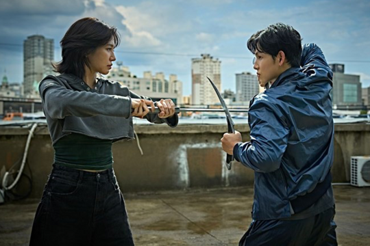 Hai diễn viên 'Squid Game' tái xuất với vai sát thủ trong phim hành động 'Mantis'