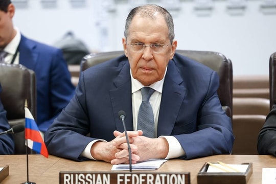 Ngoại trưởng Lavrov: NATO và EU tuyên chiến với Nga thông qua Ukraine