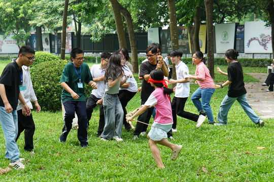 Nhiều trải nghiệm thú vị tại 'Trung thu 2025: Vui cùng trẻ thơ' ở Bảo tàng Dân tộc học Việt Nam
