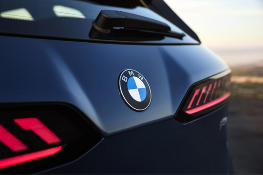 BMW âm thầm thay đổi logo, bạn có nhận ra không?