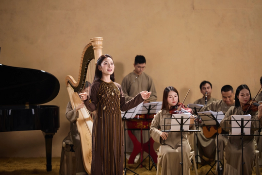 Hoài Phan ra mắt album đầu tay, làm mới nhạc dân gian miền Trung