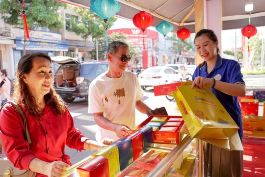 Sanest Moon Cake 'Trung thu - mùa trăng của ký ức và tình thân'
