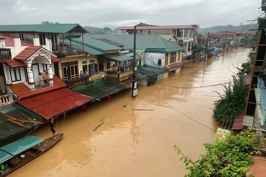 Hàng loạt sông lớn vượt báo động, miền Bắc và Bắc Trung Bộ nguy cơ ngập sâu