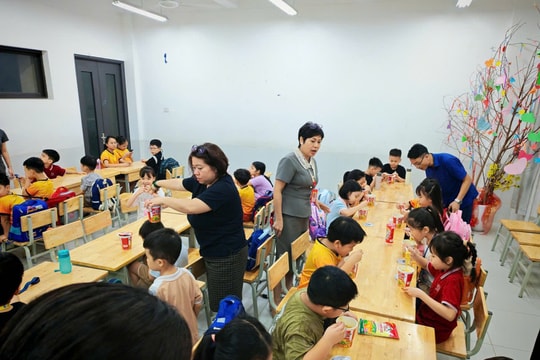 Hà Nội: Triển khai ứng phó khẩn cấp với bão số 10, học sinh toàn thành phố nghỉ học ngày 1/10