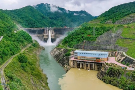 EVNGENCO1 đặt mục tiêu sản xuất 2,8 tỷ kWh trong tháng 10