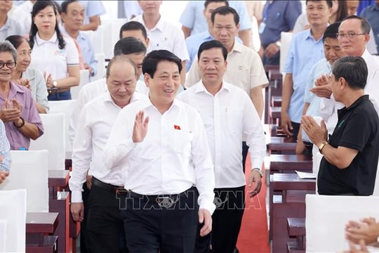 Chủ tịch nước Lương Cường tiếp xúc cử tri 11 xã của TP Hồ Chí Minh