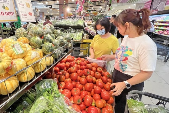 Bộ Công Thương ra công điện khẩn: Đảm bảo hàng hóa, xăng dầu không gián đoạn giữa mùa bão lũ