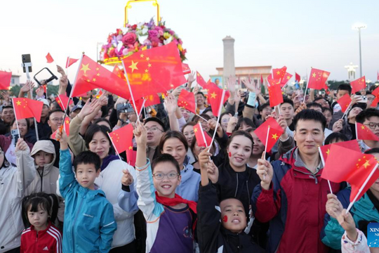 Trung Quốc kỷ niệm 76 năm Quốc khánh