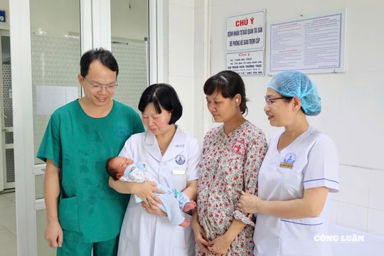 Hưng Yên: Ca phẫu thuật '2 trong 1' đón bé trai và cắt bỏ khối u 4kg