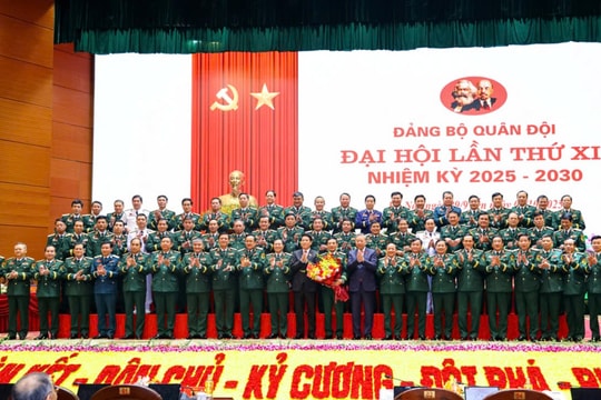 Xây dựng Quân đội tiến nhanh, tiến mạnh, vững chắc trên hành trình hiện đại hóa