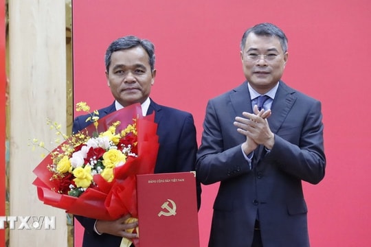 Đồng chí Hồ Văn Niên làm Bí thư Tỉnh ủy Quảng Ngãi