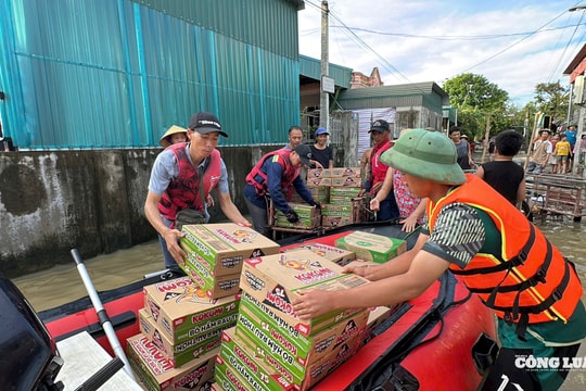 Thanh Hóa: Không để người dân vùng ngập lụt đói, khát
