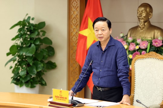 Phó Thủ tướng Trần Hồng Hà: Bão số 11 hết sức nguy hiểm, là 'thiên tai chồng thiên tai'