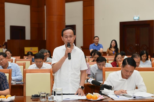 Đề xuất thuế 0,1% với giao dịch vàng miếng, thuế bất động sản tạm 'đứng yên'