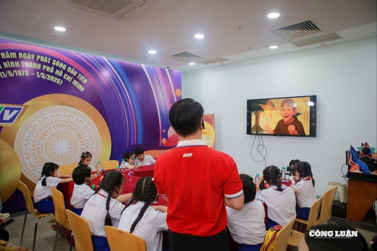 Lần đầu tiên trẻ em khiếm thị được ‘xem’ chương trình truyền hình