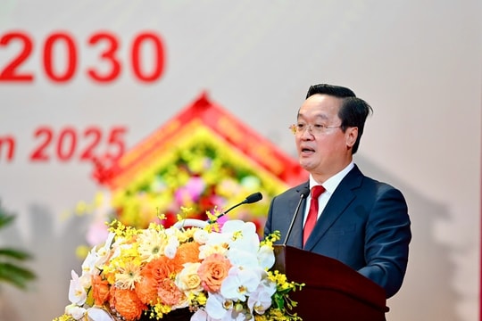 Bí thư Tỉnh ủy Nghệ An Nguyễn Đức Trung tái cử nhiệm kỳ mới