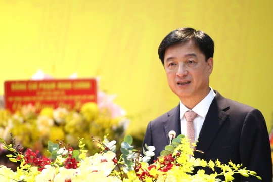 Chủ nhiệm Ủy ban Kiểm tra Trung ương Nguyễn Duy Ngọc phát biểu chỉ đạo tại Đại hội Đảng bộ tỉnh Hưng Yên