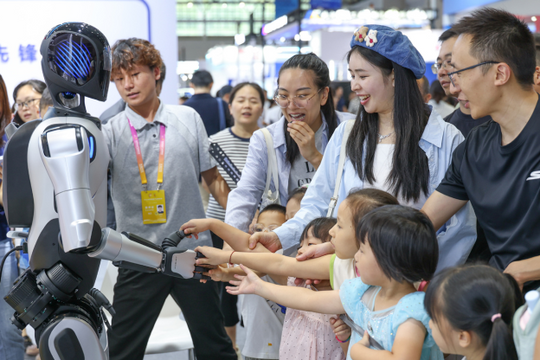 Ngành AI Trung Quốc bùng nổ với hơn 5.300 doanh nghiệp hoạt động