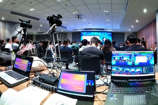 Tòa soạn không cần làm tất cả - cần chọn đúng phân khúc, làm đúng bản sắc