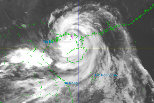 Bão số 11 đi vào Vịnh Bắc Bộ, cách Quảng Ninh hơn 100 km