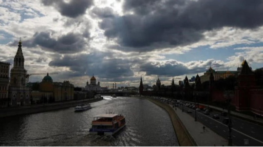 Doanh thu dầu mỏ của Nga giảm 20% trong tháng 9