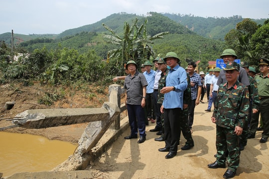 Phó Thủ tướng Trần Hồng Hà: Không để người dân tự tìm chỗ ở khi nhà bị sập đổ do mưa lũ