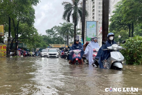 TP Hà Nội khuyến khích làm việc trực tuyến vào thứ Hai (6/10) khi xuất hiện tình huống thiên tai