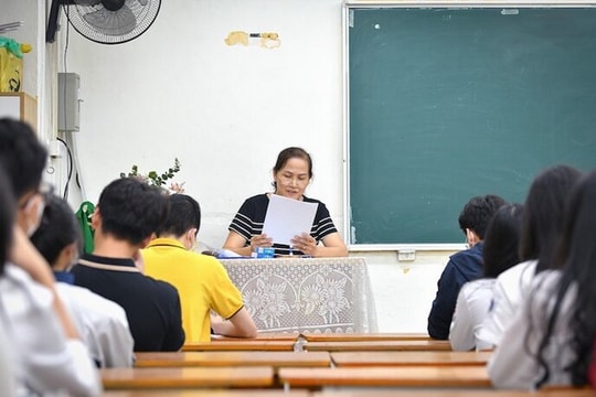 Bộ GD&ĐT đề nghị Quốc hội tăng cường giám sát để xử lý triệt để tình trạng lạm thu