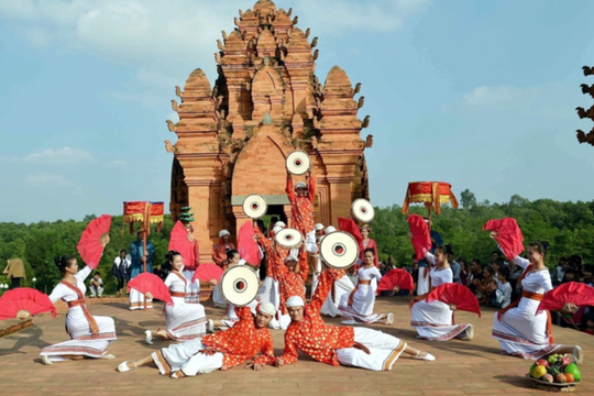 Có thể điều chỉnh thời gian tổ chức Ngày hội Văn hóa dân tộc Chăm 2025