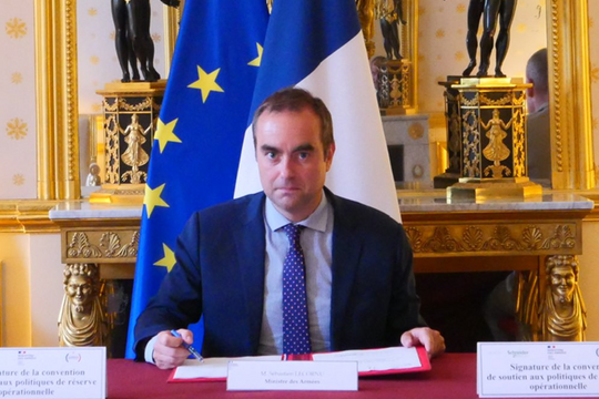 Thủ tướng mới của Pháp bất ngờ từ chức