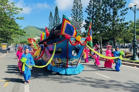 Rộn ràng Lễ hội Nghinh Ông Thắng Tam phường Vũng Tàu