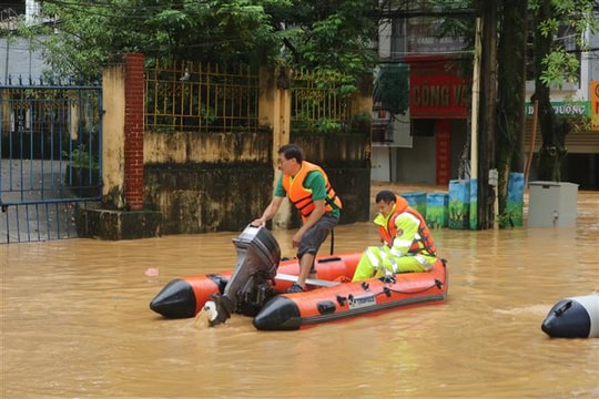 Bộ Công Thương yêu cầu toàn ngành ứng phó khẩn cấp với mưa lũ do hoàn lưu bão số 11