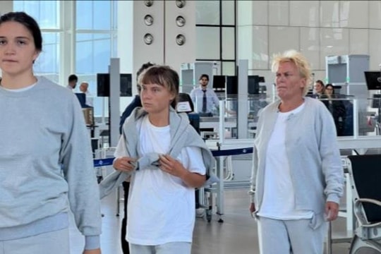 Thêm Thunberg và hơn 170 nhà hoạt động bị trục xuất, cáo buộc Israel ngược đãi