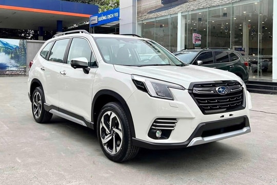 Subaru Forester giảm giá sâu tại đại lý, dọn kho chờ bản mới