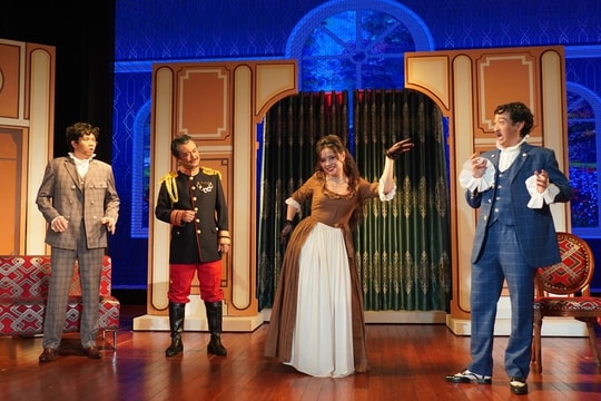 Vở 'Mặc cha sự đời' trở lại trên sân khấu Nhà hát Kịch Việt Nam