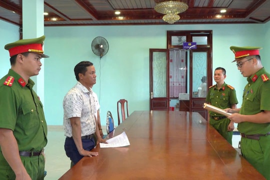 Huế: Bắt 2 đối tượng có hành vi nhận hối lộ