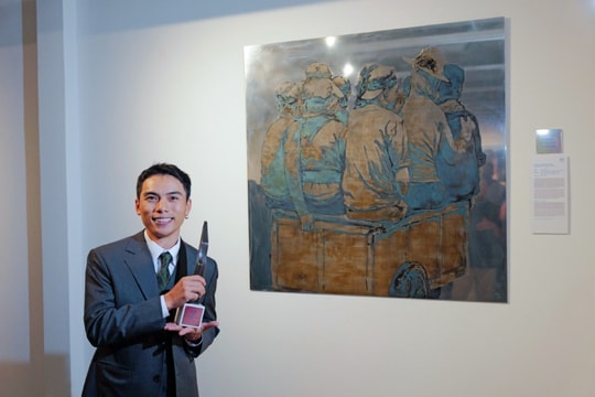 Tranh vẽ đời sống người nhập cư đoạt giải thưởng UOB Painting of the Year 2025