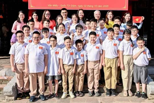 5 học sinh Việt Nam giành huy chương vàng Olympic Toán và Khoa học quốc tế IMSO 2025