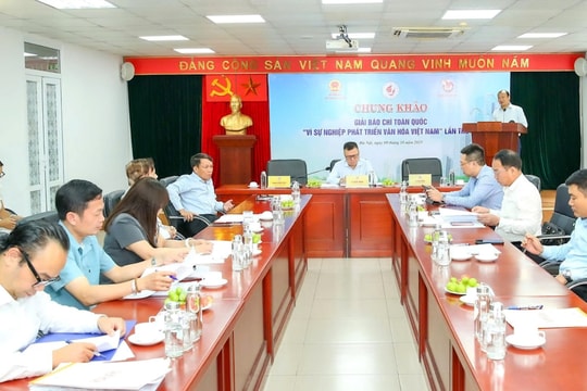 Sôi nổi vòng chung khảo Giải báo chí 'Vì sự nghiệp phát triển Văn hoá Việt Nam' lần thứ III