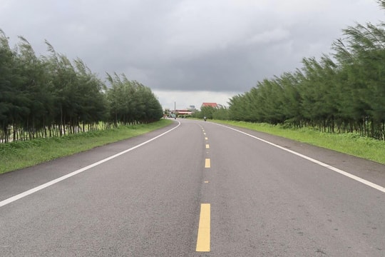 Người đàn ông ở Hưng Yên bị công an mời làm việc vì đăng tải bài viết sai sự thật về dự án tuyến đường bộ ven biển