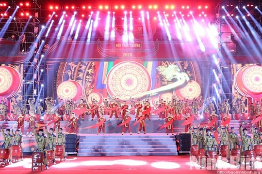 Hào hùng chương trình nghệ thuật ‘Âm vang Trần Thương - Ngàn năm sử tích’